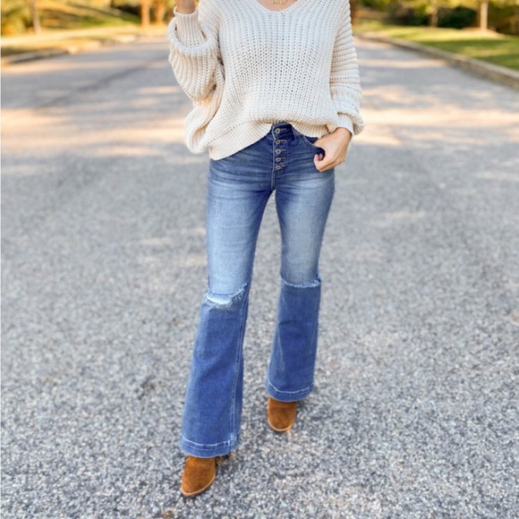 Kancan Sexy AF 31” High Rise Button Down Trouser Flare Jeans Distressed 1, NWT - Picture 4 of 6